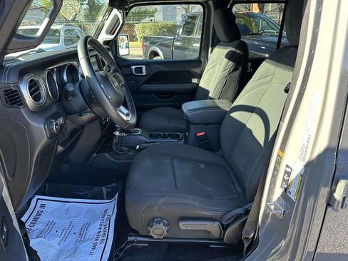 Certified 2021 Jeep Wrangler Unlimited Sahara w/ LED Lighting Group AWD/4WD image 16