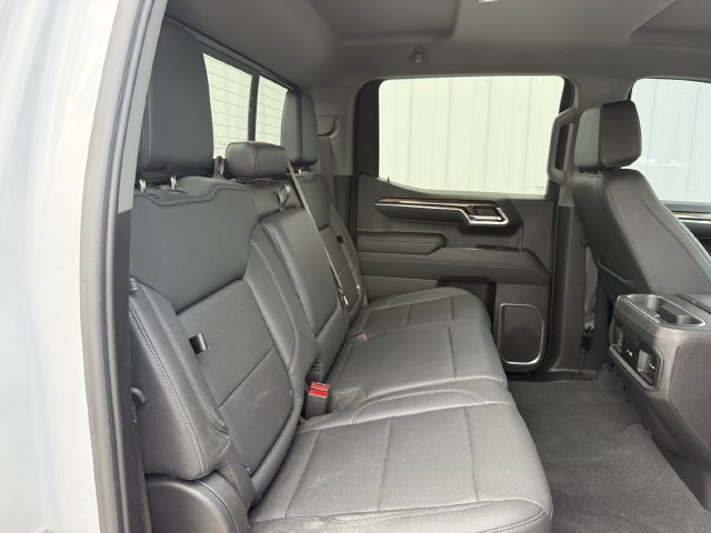 Used 2024 Chevrolet Silverado 1500 LT Trail Boss w/ Convenience Package II AWD/4WD image 32