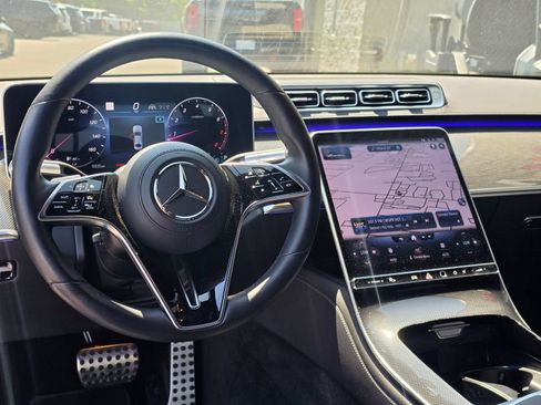 Used 2022 Mercedes-Benz S 580 4MATIC Sedan image 11