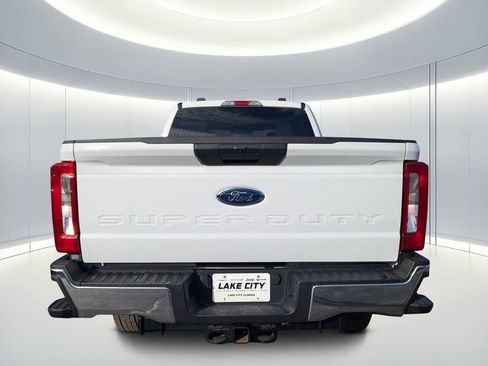 Used 2025 Ford F250 XLT image 5