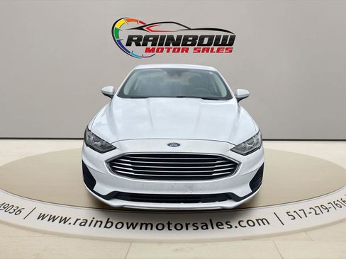 Used 2020 Ford Fusion SE FWD image 2