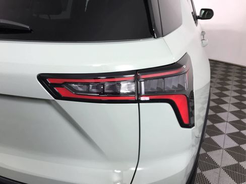 New 2026 Chevrolet Equinox LT w/ Convenience Package II image 16