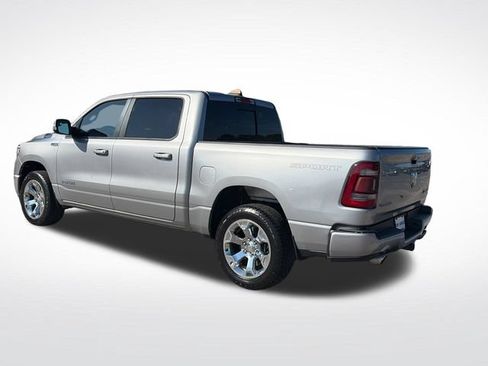 Used 2022 RAM 1500 Big Horn AWD/4WD image 3