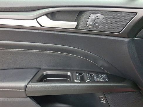 Used 2019 Ford Fusion Energi Titanium image 13