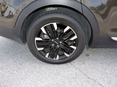 Used 2023 Kia Telluride SX Prestige AWD/4WD image 16