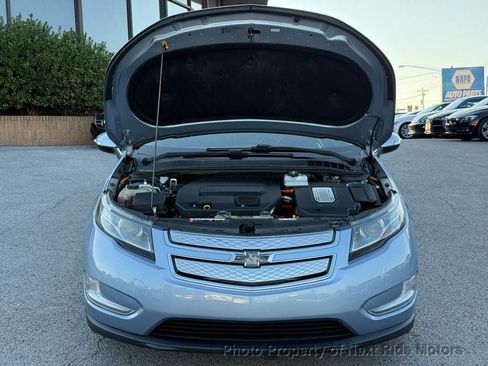 Used 2013 Chevrolet Volt FWD image 14