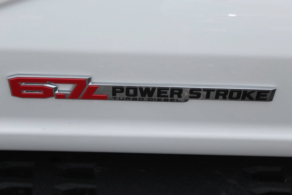 New 2026 Ford F350 Platinum w/ Tremor Off-Road Package AWD/4WD image 4