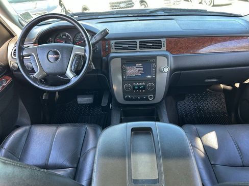 Used 2011 GMC Sierra 3500 SLT w/ SLT Convenience Package image 14