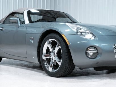 Used 2007 Pontiac Solstice Convertible w/ Premium Package