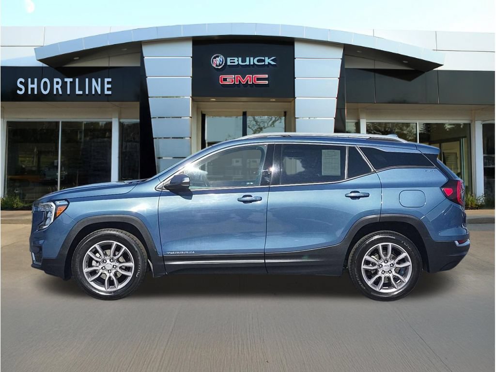 Used 2024 GMC Terrain SLT AWD/4WD image 6