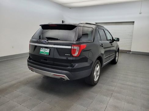 Used 2016 Ford Explorer XLT w/ Equipment Group 202A AWD/4WD image 9