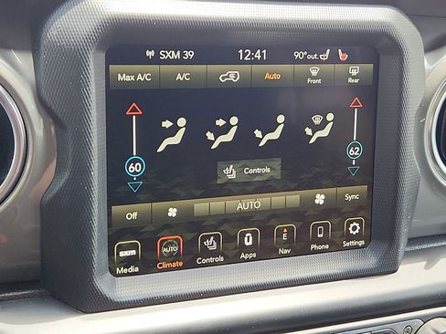 Used 2022 Jeep Wrangler Unlimited Sahara w/ Cold Weather Group AWD/4WD image 16