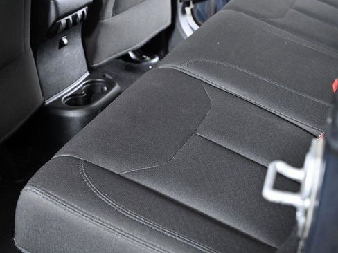 Used 2018 Jeep Wrangler Unlimited Sport S image 27