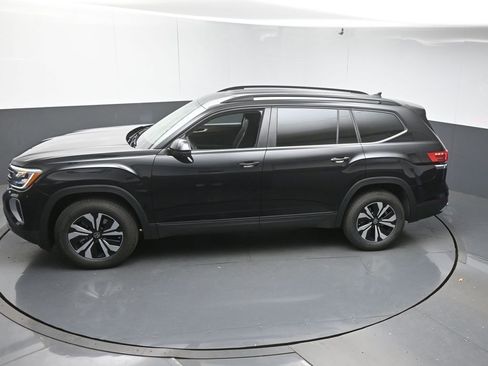New 2026 Volkswagen Atlas SE image 43