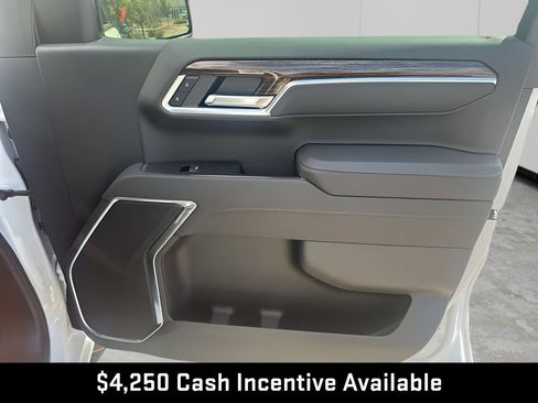 New 2026 GMC Sierra 1500 Elevation w/ X31 Off-Road Package AWD/4WD image 18