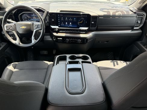 Used 2025 Chevrolet Silverado 1500 LT AWD/4WD image 13
