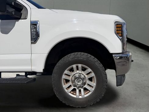 Used 2019 Ford F250 XLT image 9