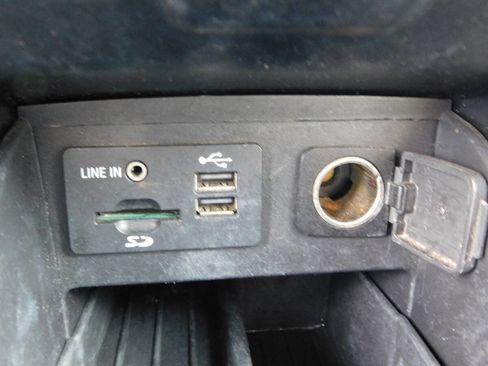 Used 2014 Ford Explorer XLT w/ Equipment Group 201A image 17