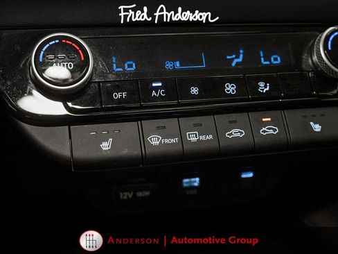 Used 2025 Hyundai Elantra SEL FWD image 15