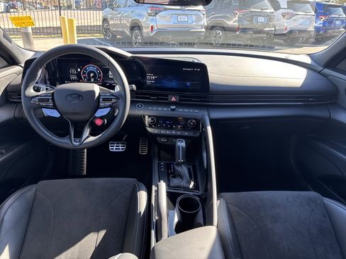 Used 2025 Hyundai Elantra N image 10