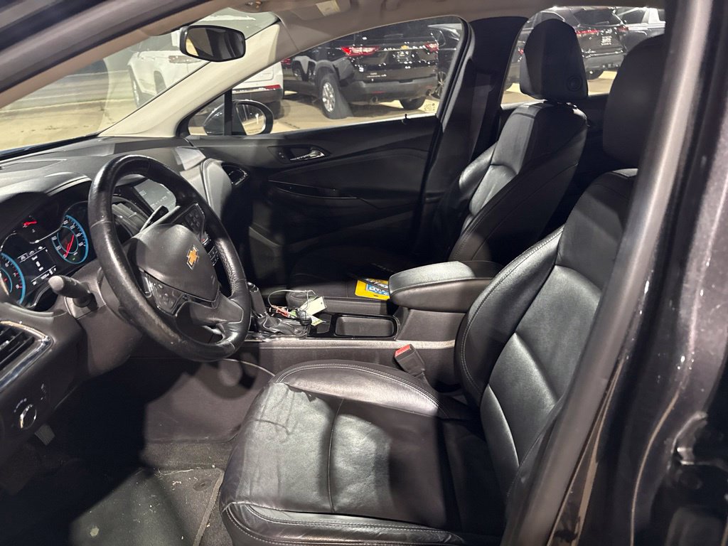 Used 2017 Chevrolet Cruze Premier FWD image 13