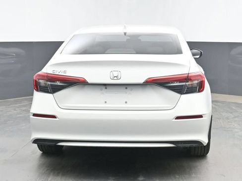 Used 2024 Honda Civic EX image 9