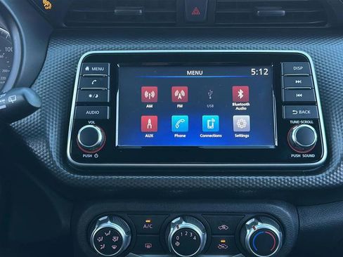 Used 2020 Nissan Kicks S image 23