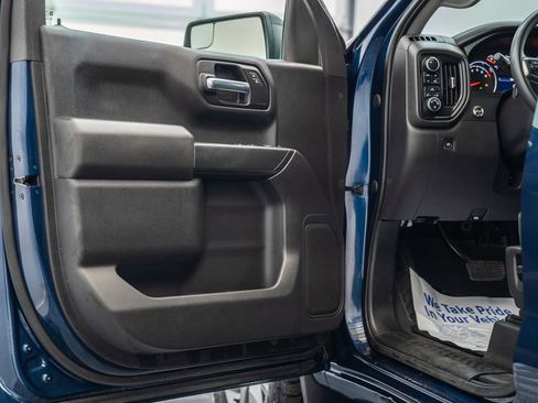 Used 2022 Chevrolet Silverado 1500 Custom w/ Safety Confidence Package AWD/4WD image 37
