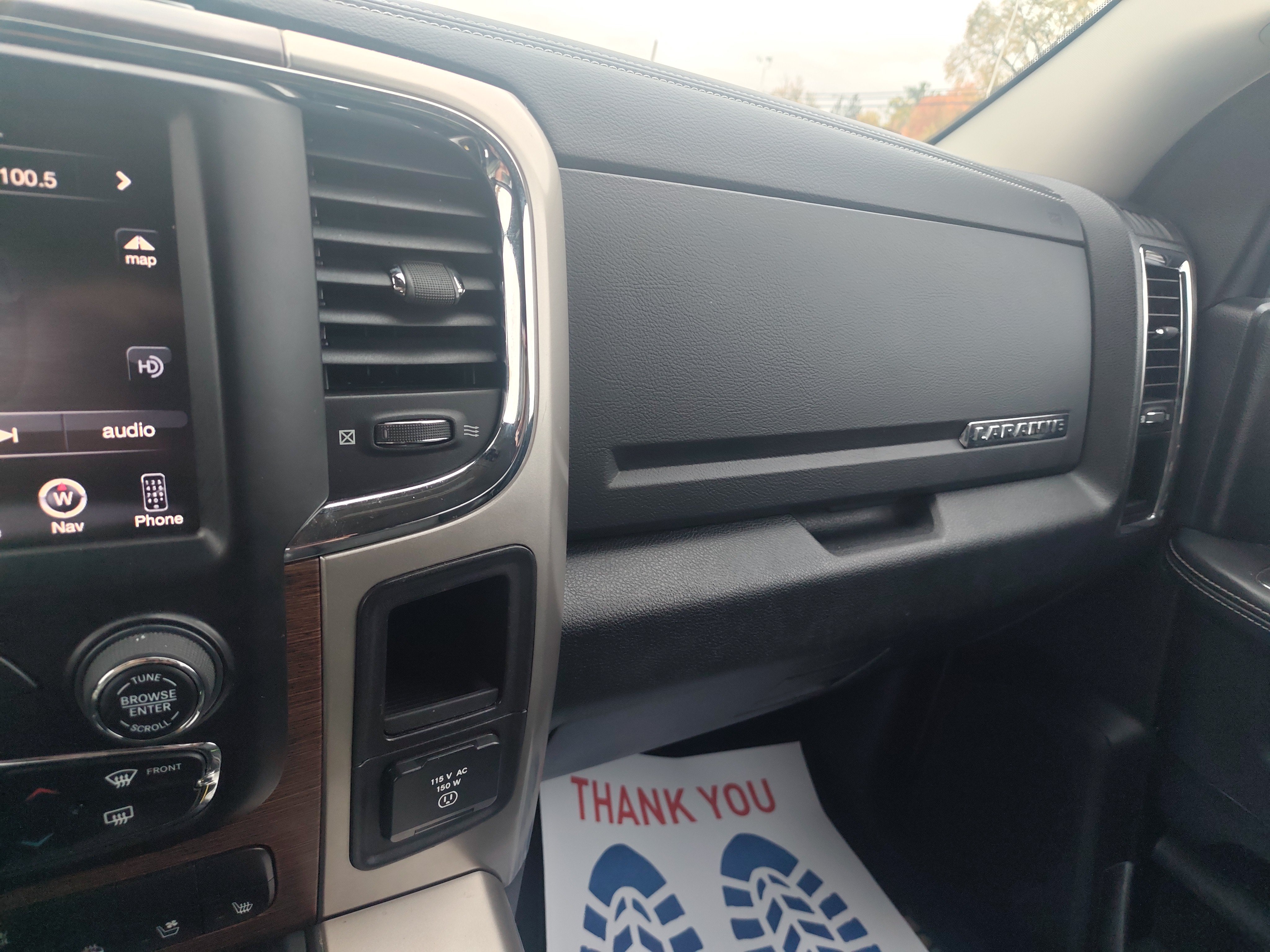 Used 2016 RAM 1500 Laramie w/ Convenience Group AWD/4WD image 24