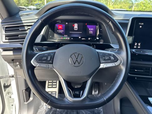 Certified 2024 Volkswagen Atlas Cross Sport SEL Premium R-Line AWD/4WD image 21