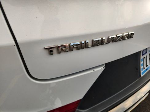Used 2023 Chevrolet TrailBlazer ACTIV FWD image 7