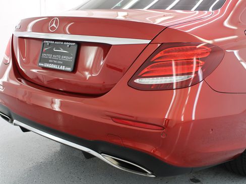 Used 2017 Mercedes-Benz E 300 image 23