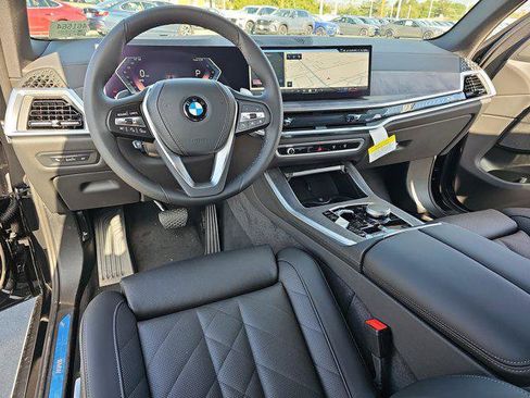 New 2026 BMW X5 xDrive40i w/ Parking Assistance Package image 17