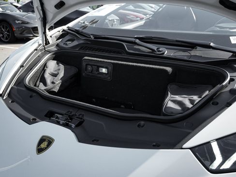 Used 2020 Lamborghini Huracan EVO AWD/4WD image 36