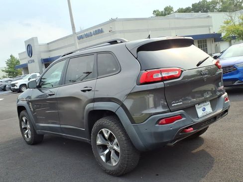 Used 2014 Jeep Cherokee Trailhawk w/ Technology Group AWD/4WD image 5