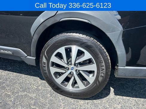 Used 2023 Subaru Outback Premium AWD/4WD image 14