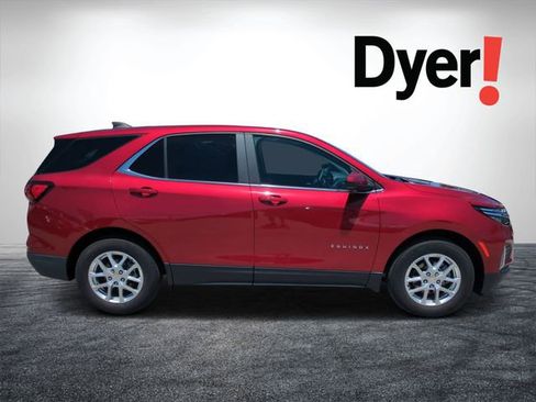 Used 2024 Chevrolet Equinox LT w/ LPO, Floor Liner Package FWD image 2