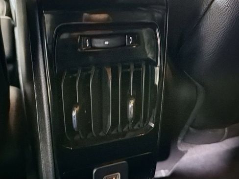 Used 2024 Jeep Compass Latitude image 26