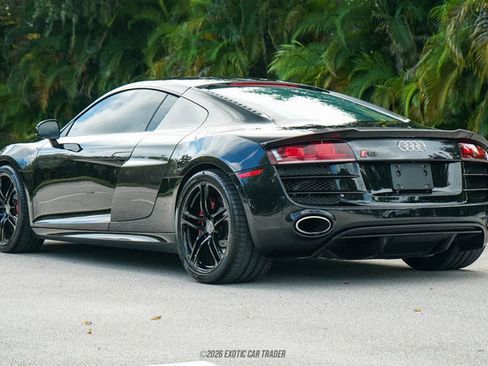 Used 2011 Audi R8 V10 AWD/4WD image 6