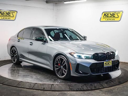Used 2023 BMW M340i w/ Premium Package image 5