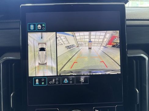 Used 2025 GMC Acadia Elevation image 23