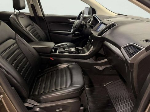 Used 2019 Ford Edge SEL w/ Equipment Group 201A AWD/4WD image 26