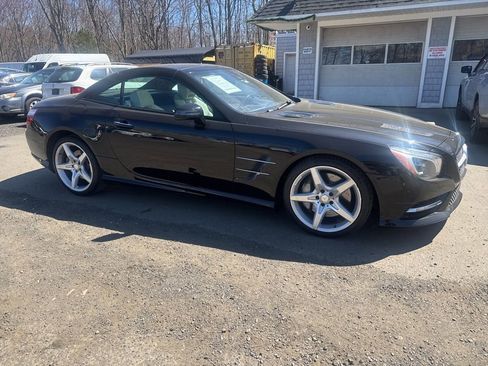 Used 2014 Mercedes-Benz SL 550 image 9