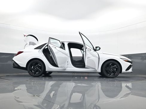 New 2026 Hyundai Elantra Sport image 33