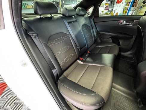 Used 2023 Kia Forte GT-Line w/ GT-Line Technology Package image 10