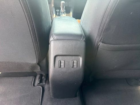 Used 2021 Nissan Kicks SR FWD image 24