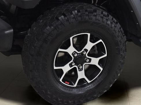 Used 2021 Jeep Wrangler Unlimited Rubicon w/ Uconnect 4C Nav & Sound Group AWD/4WD image 37