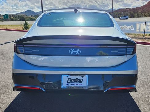 New 2026 Hyundai Sonata SEL image 5