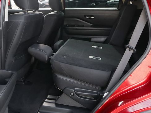 Used 2022 Nissan Pathfinder SV FWD image 37