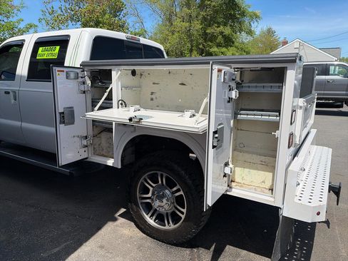 Used 2016 Ford F350 Platinum w/ Snow Plow Prep Package AWD/4WD image 5